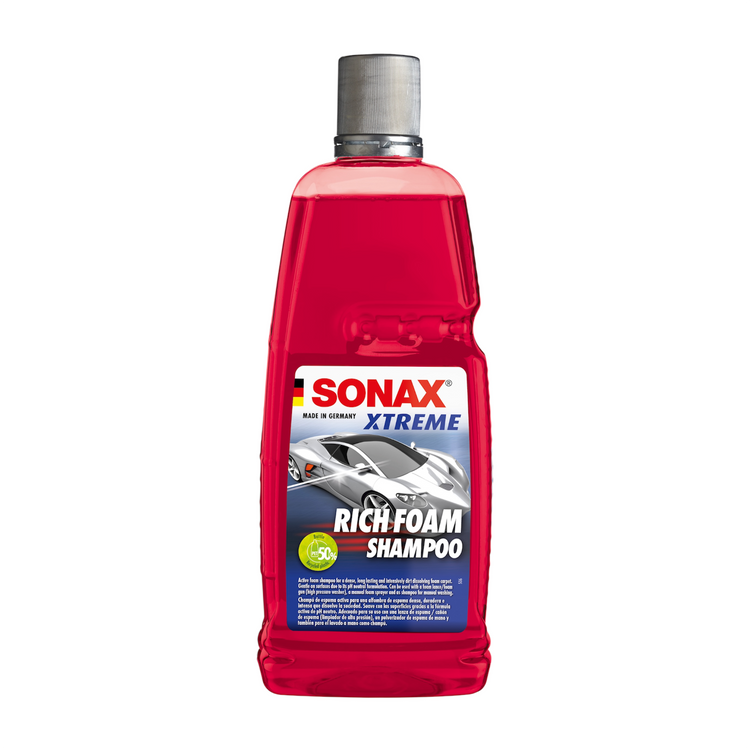 1L Flasche des SONAX XTREME RichFoam Shampoo, ideal für intensive Schaumreinigung mit fruchtigem Berry-Duft.