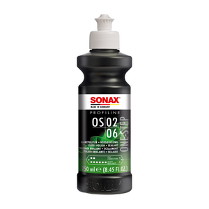 250ml Flasche des SONAX Profiline OS 02-06, ideal zur Entfernung von leichten Kratzern und Hologrammen für eine glänzende, glatte Oberfläche.