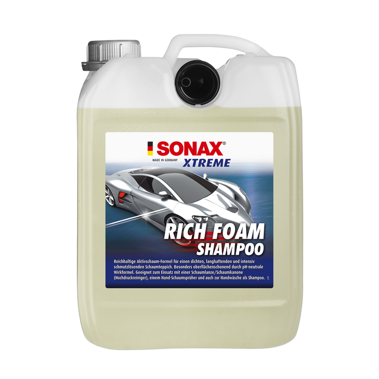 5L Kanister des SONAX XTREME RichFoam Shampoo, ideal für kraftvolle Schaumreinigung mit fruchtigem Berry-Duft.