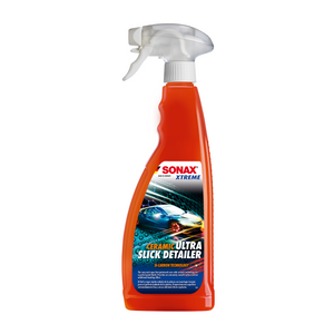 750ml Flasche des SONAX XTREME Ceramic QuickDetailer, ideal zur schnellen Pflege und Auffrischung von keramikversiegelten Lacken.